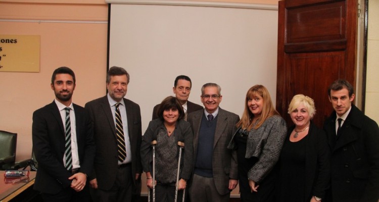 Maximiliano Nitto, Mariano Gimenez, Jorge Manrique (atrás), Susana Ciruzzi, Daniel Chaves, Marisa Aizenberg, Andrea Andreacchio y Juan Manuel Colla