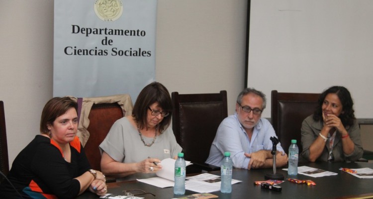 María de las Victorias González Silvano, Paula González Ciccia, Sergio Moragues y Clara Correa