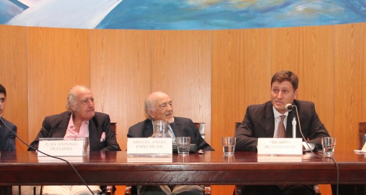 German C. Campi, Juan A. Travieso, Miguel Ángel Espeche Gil, Eduardo Bustamante y Elsa M. Álvarez Rúa