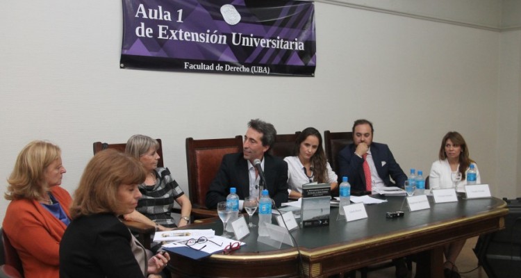 Sandra Negro, Leila Devia, Silvia Nonna, Alberto Moreira, Magdalena García Ellorio, Christian Sommer y Claudia Oviedo