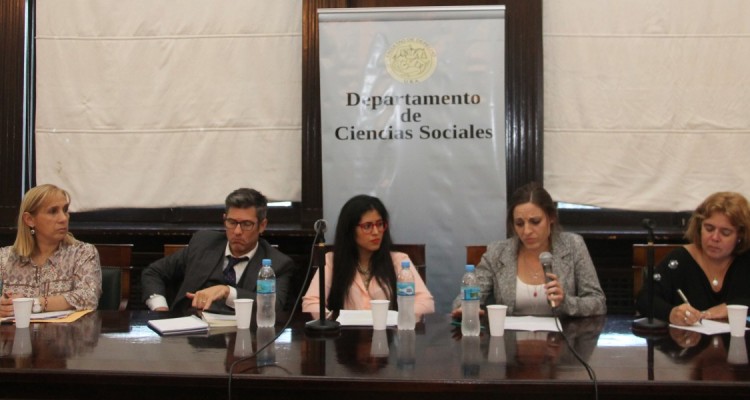 Sandra Matisevich, Matías Michenzzi, Daiana Loffreda, Constanza Falcon y María de las Victorias González Silvano