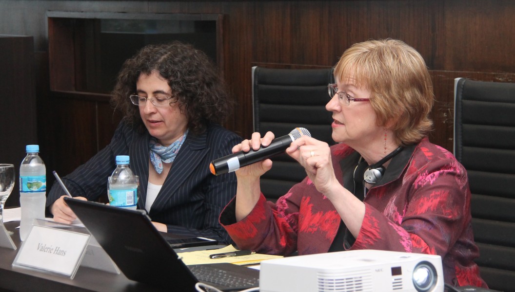 Mary Beloff y Valerie Hans