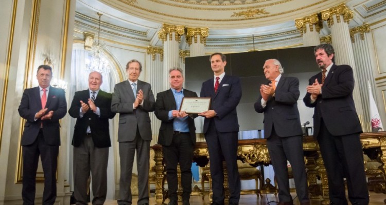 El profesor Pablo Luis Manili fue distinguido por la Legislatura porteña