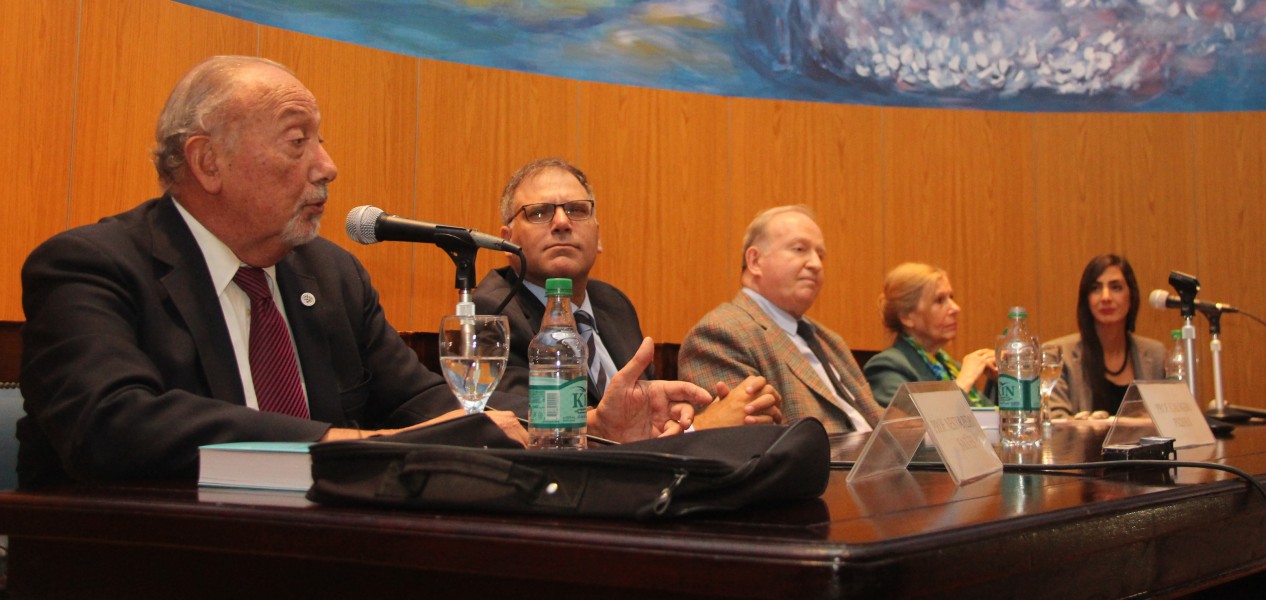 Néstor P. Sagüés, Calogero Pizzolo, Daniel Sabsay, Susana Albanese y Andrea Ogliese