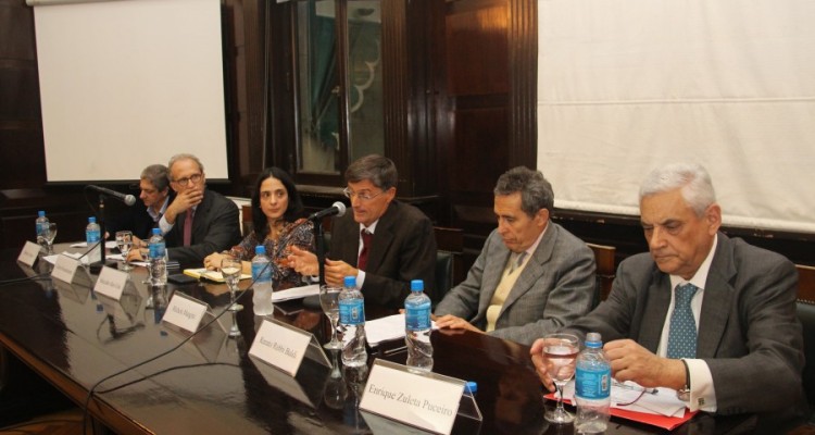 Marcelo Alegre, Carlos Rosenkrantz, Mercedes Ales Uria, Michele Mangini, Renato Rabbi-Baldi Cabanillas y Enrique Zuleta Puceiro