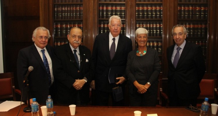 Gustavo Zunino, José Osvaldo Casás, Enrique G. Bulit Goñi, Mónica Pinto y Rubén Asorey