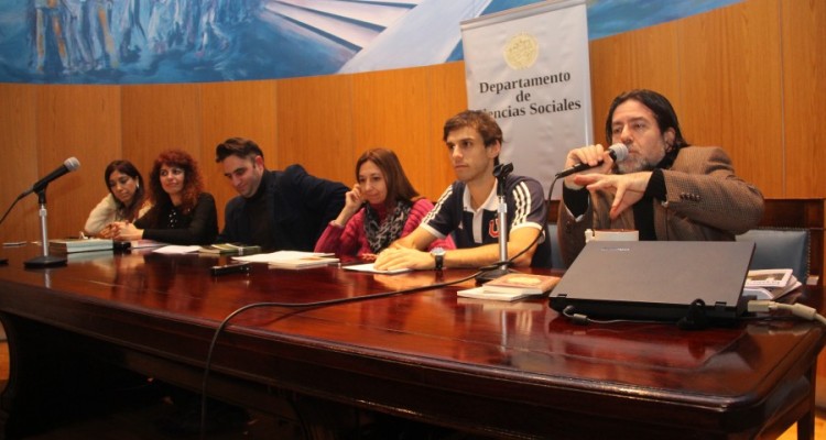 María Rosa Ávila, Ana Arzoumanian, Julián Axat, Andrea Gastron, Guido Croxatto y Ricardo Rabinovich-Berkman