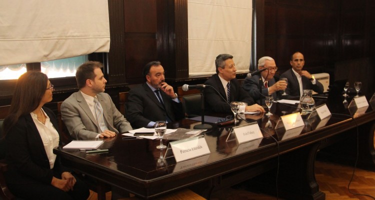 Patricia Elizalde, Iván Tolnay, Mario Magariños, Mario Villar, Ricardo A. Guibourg y Javier de la Fuente