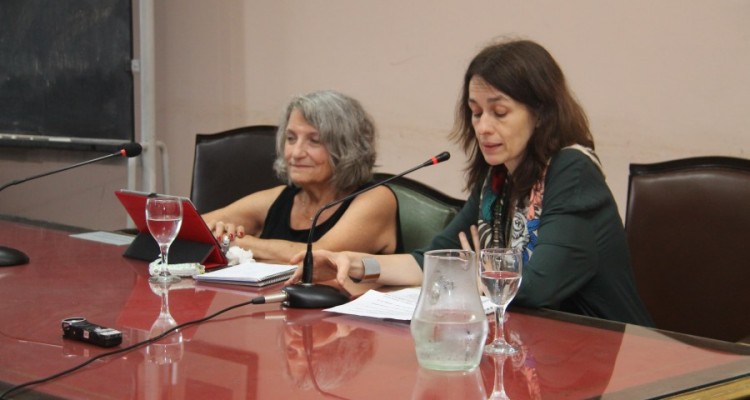 María Jesús Izquierdo y Laura Pautassi