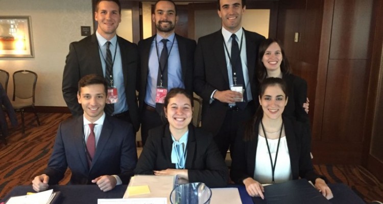 Julián Rotenberg, Eugenio Manzo y Horacio Risso, Belén Ibañez (arriba) y Cristian De Fazio, Rocío De Carolis y Florencia Fernández (abajo)