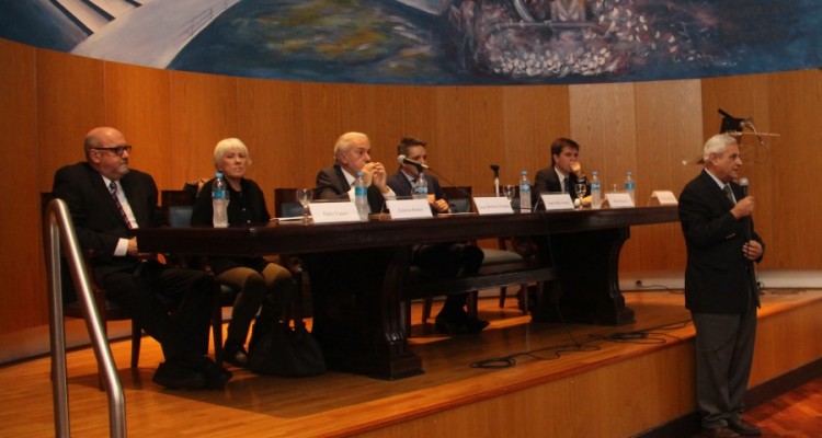 Pablo Vadori, Zelmira Bottini, Jorge Berbere Delgado, Juan Pablo Alonso, Nicolás Laferriere y Enrique Zuleta Puceiro