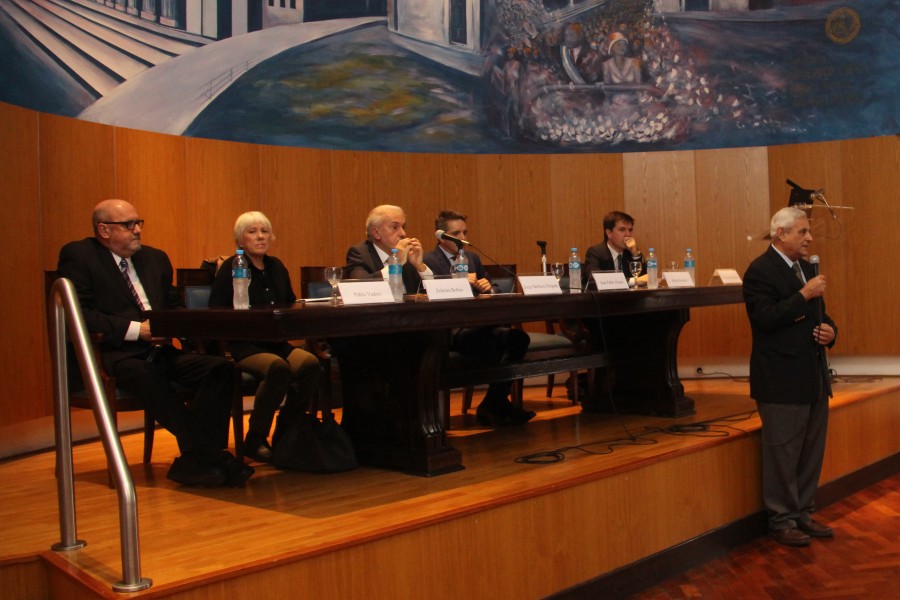 Pablo Vadori, Zelmira Bottini, Jorge Berbere Delgado, Juan Pablo Alonso, Nicolás Laferriere y Enrique Zuleta Puceiro