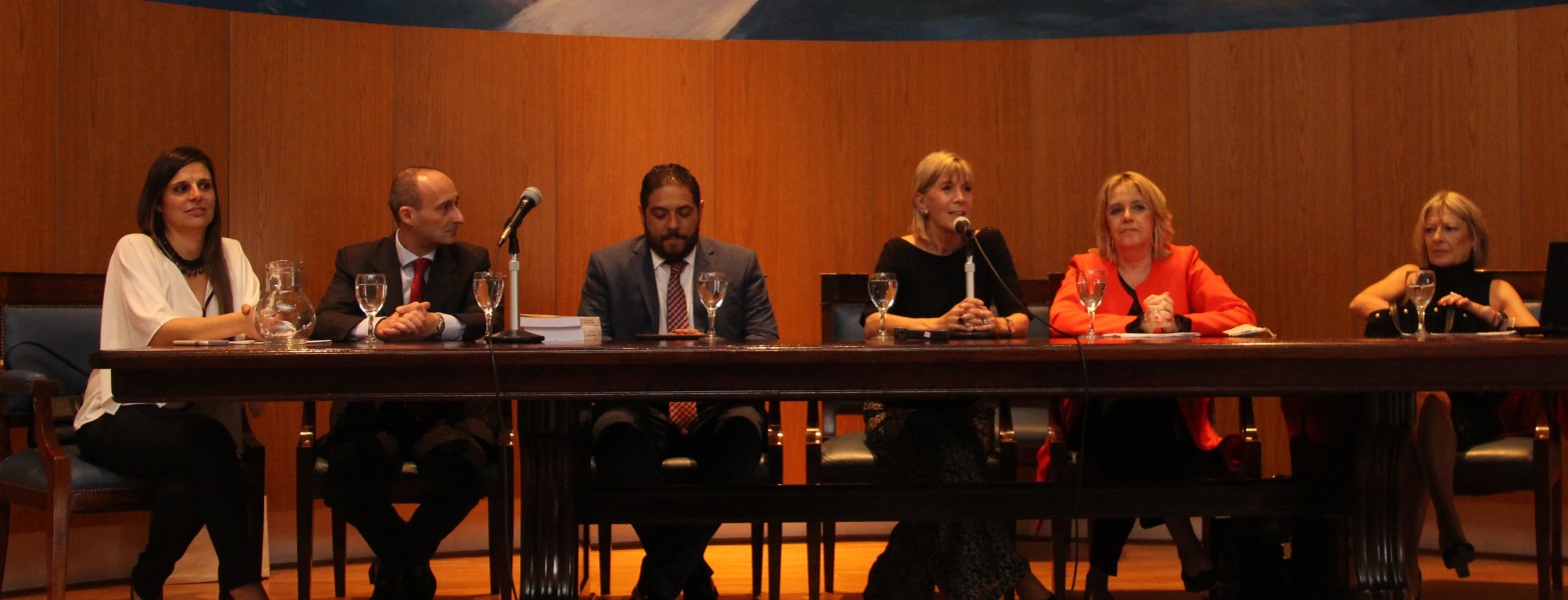 Alejandra Tevez, Mario Luís Gambacorta, Arnulfo Sánchez García, Silvia Nonna, Celia Weingarten y Graciela Lovece