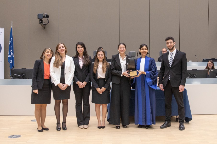 Agustina Becerra Vázquez, Noelia Matalone, Florencia Natalia Leguiza, Marianela Lotito, Desiré Salomón, Jueza Olga Herrera Carbuccia y Gonzalo Guerrero