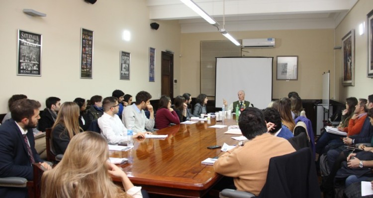 Seminario permanente de lectura: “Fundamentos del Derecho Penal”