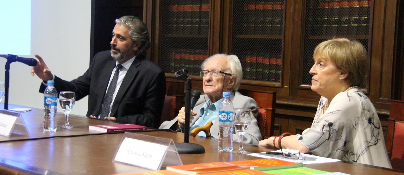 Juan Pablo Mas Velez, Johan Galtung y María Cristina Klein