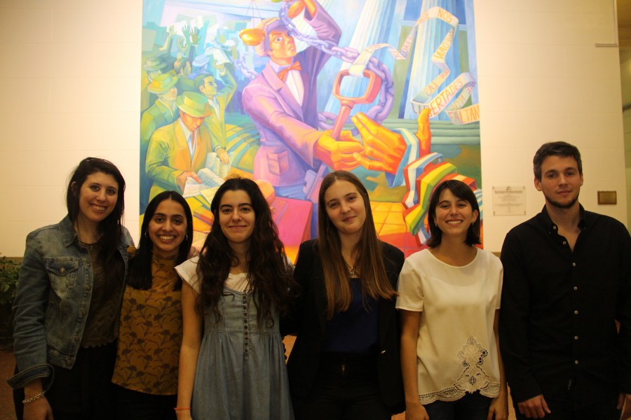 María Barraco, Camila Farías, Victoria Llorente, Paula Rivero, Clara Lucarella y Kevin Gerenni