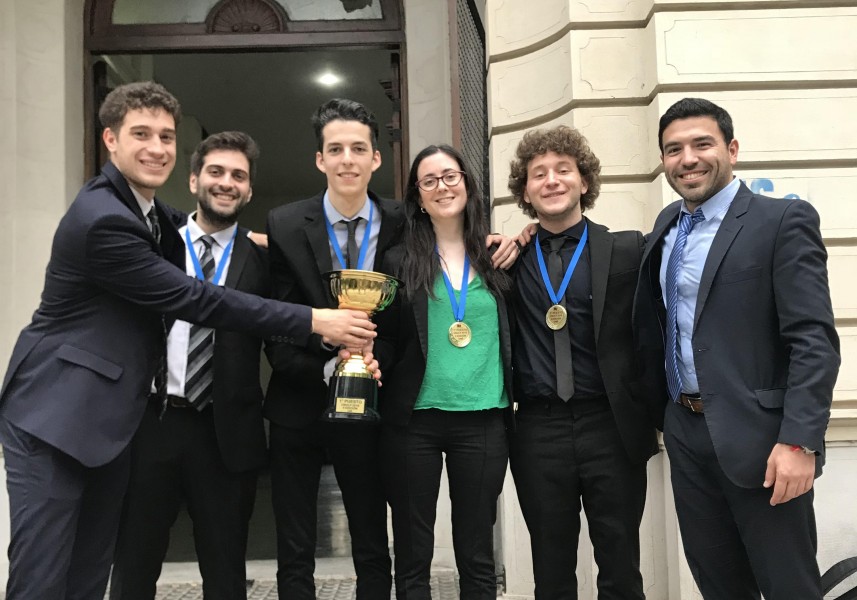 Manuel Gallo, Juan Cúneo, Lautaro Cardozo, Vanina Pieczanski, Jerónimo Reinhold y Mauro Lopardo