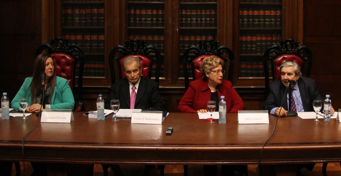 Mariana Di Lella, Carlos Fernández Ballesteros, Delia Lipszyc y Alberto J. Bueres