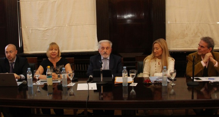 Leandro Merlo, Graciela Medina, Jorge C. Berbere Delgado, María Silvia Villaverde y Enrique del Percio.