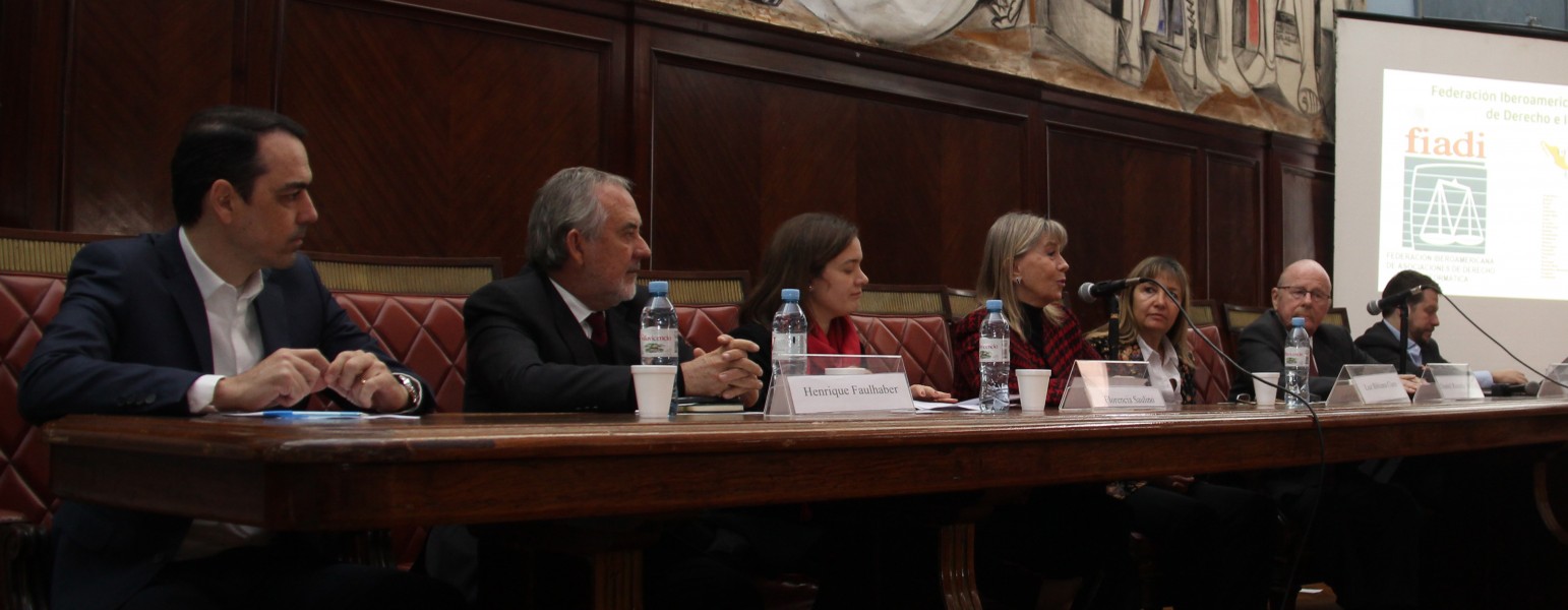 Humberto Filho, Henrique Faulhaber, Florencia Saulino, Silvia Nonna, Luz Bibiana Clara, Daniel Ricardo Altmark y Pedro Less