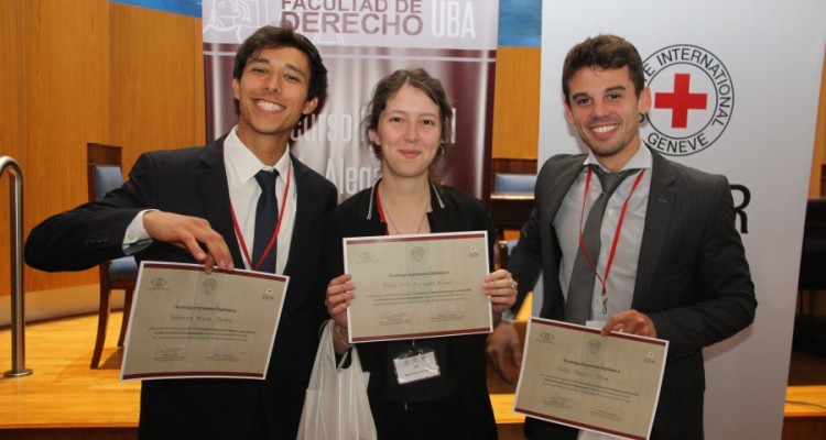 Equipo ganador: Rocío Ailín Anriquez Anlauf, Gerónimo Miguel Comba y Julián Federico Silva, Universidad Nacional de Mar del Plata. 