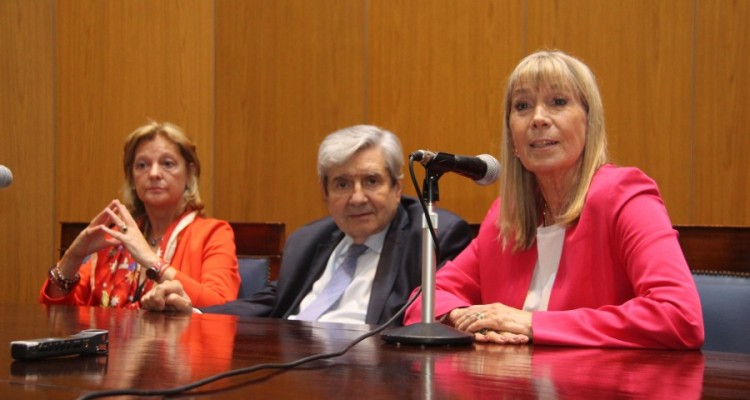 Leila Devia, Alberto J. Bueres y Silvia Nonna