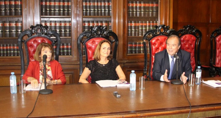 María C. Marsili, Carmen de Cucco Alconada y Marcelo Gebhardt