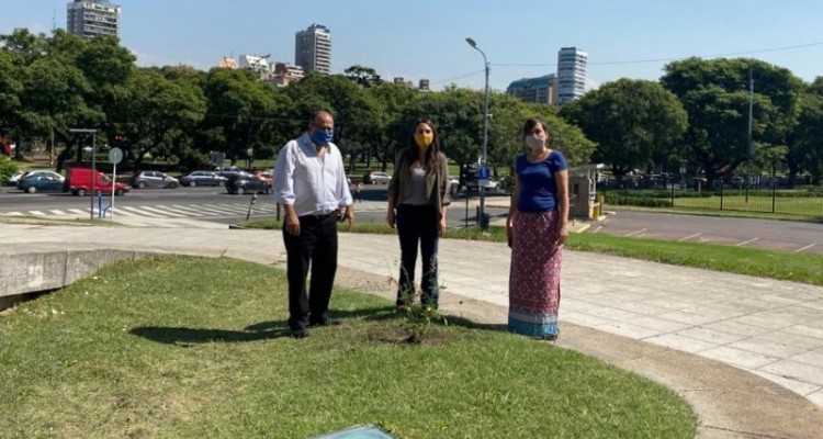 Oscar Zoppi, Valeria Thus y Lorena Castaño