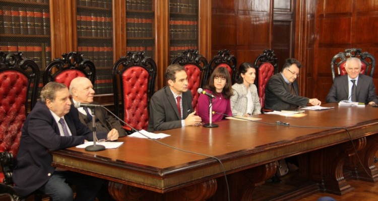 Edgardo Costa, Mario Justo López, Pablo Manili, Luciana Scotti, Viviana Albertus, Miguel Deluca y Jorge Bercholc