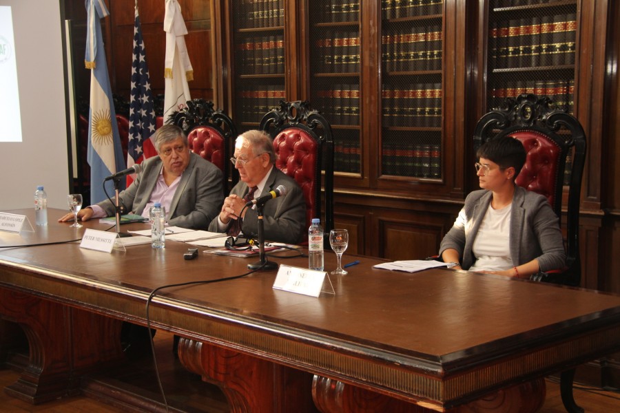 Marcelo López Alfonsín, Peter Messitte y Antonella Biglieri