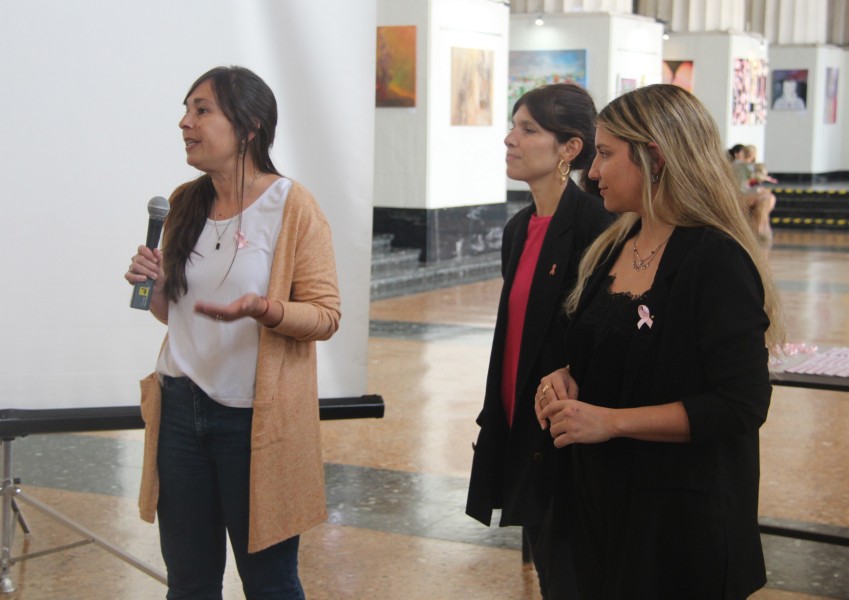 Lorena Castaño, Carmen Chouciño y Martina Bernarda