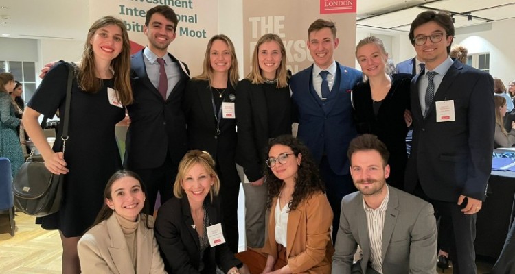 El equipo de la Facultad alcanzó el cuarto puesto en la competencia Foreign Direct Investment International Arbitration Moot