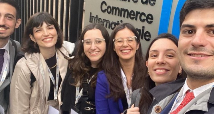 El equipo de la Facultad se consagró campeón de la edición 2023 del Concours d'Arbitrage International de Paris