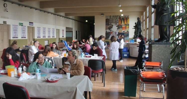 Campaña de donación voluntaria de sangre