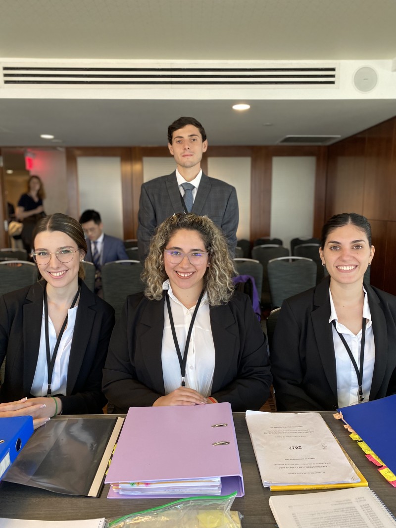 Ramiro Gómez Garibaldi (arriba), Sofía Belén Galati, Denise Oriana De Luca y Celina M. Olmedo