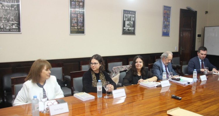 Sandra C. Negro, Luciane Klein Vieira, Ana María Vernetti, José Luis Pérez Gabilondo y Raphael Carvalho de Vasconcelos