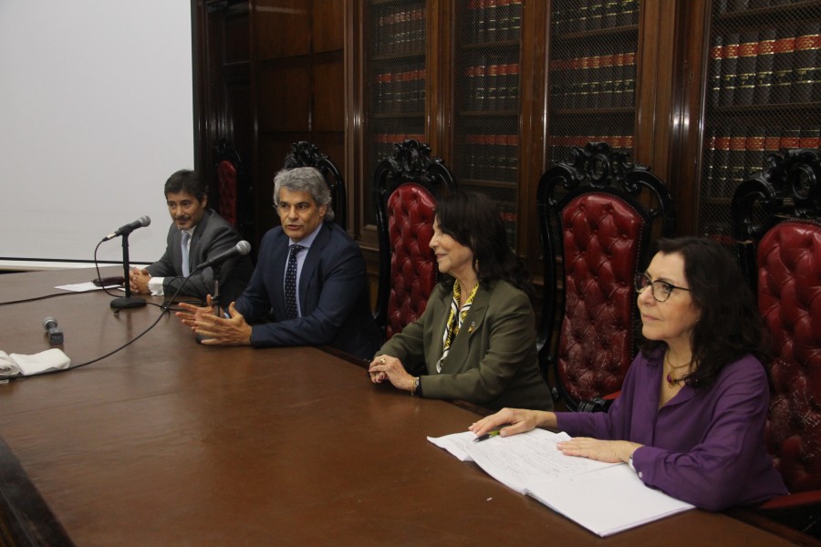 Gustavo Fariña, Leandro Vergara, Gladys Stella Alvarez y Silvina Greco