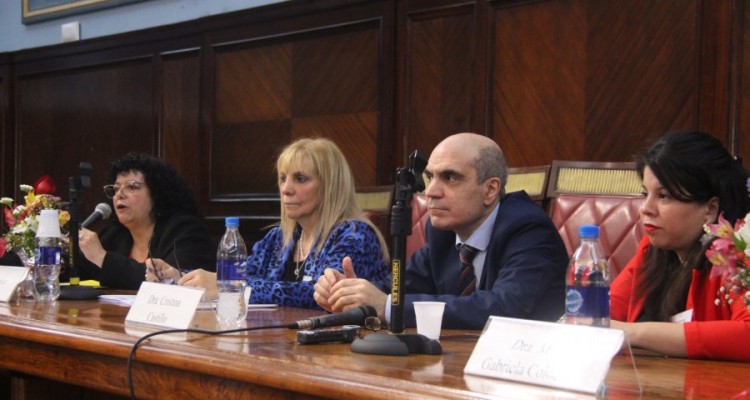 Patricia Estanciero, Cristina Castillo, Néstor E. Solari y Noelia G. Cortiñas