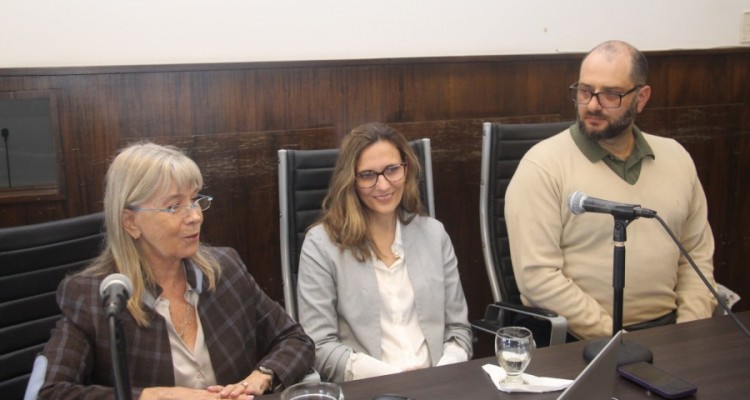 Silvia Nonna, Laura Forni y Agustín González