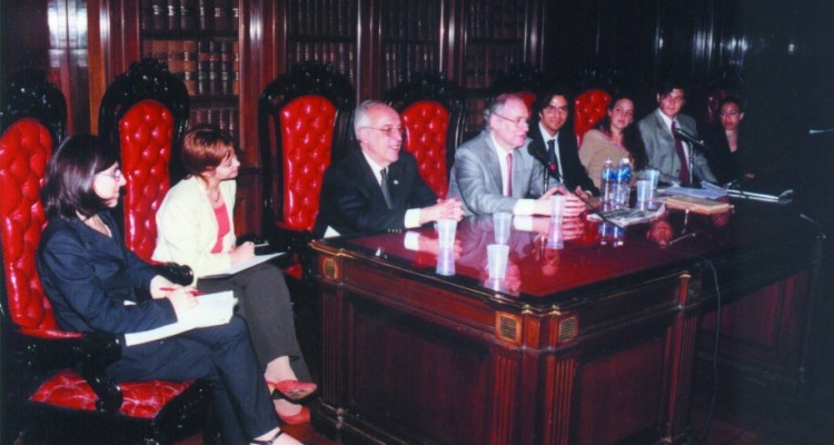 Luciana Ricart, Cintia Libischoff, Atilio Alterini, Guillermo Jaim Echeverry, Nicolás Perrone, María Pique, Enrique Alonso Regueira y María Véronica Costantini