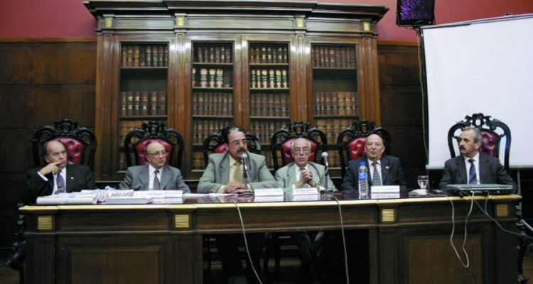 Acto de clausura y graduación de la Especialización en Regulación Energética