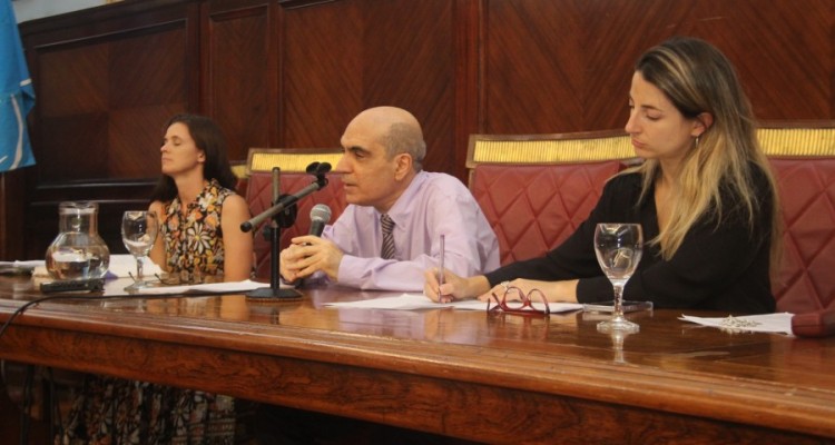 Giselle Vigneau, Néstor Solari y Paula Mayor