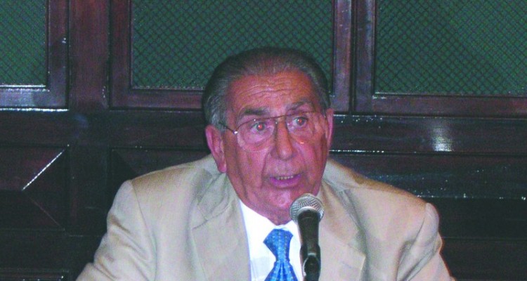 Héctor R. Sandler 