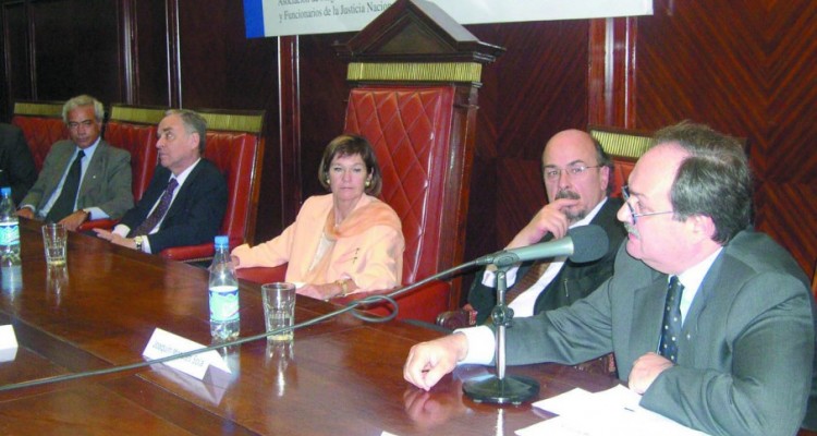 Miguel Ángel Caminos, Lauro F. Laiño, Elena Highton de Nolasco, Joaquín Morales Sola y Gustavo Vittori 