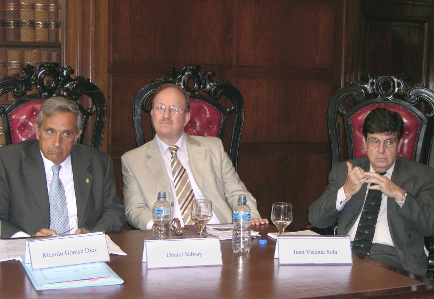 Ricardo Gómez Diez, Daniel Sabsay y Juan V. Sola