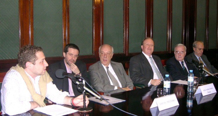 Fernando Peña, Adrián Jmelnisky, Atilio Alterini, Daniel Sabsay, Tulio Ortiz y Eduardo Barbarosch